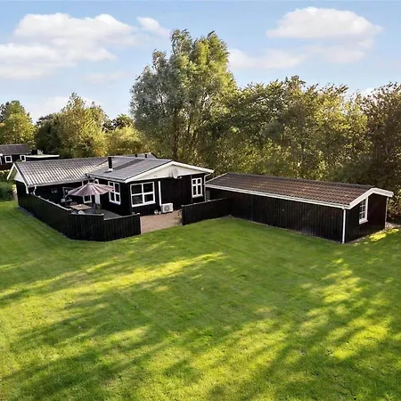 C11098-hemmet-tranevaenget-2 * Hemmet